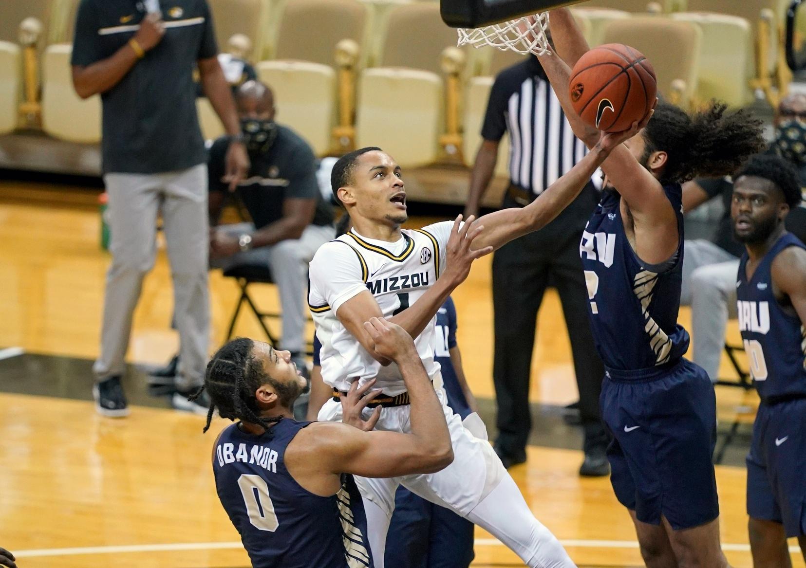 Missouri basketball's Xavier Pinson