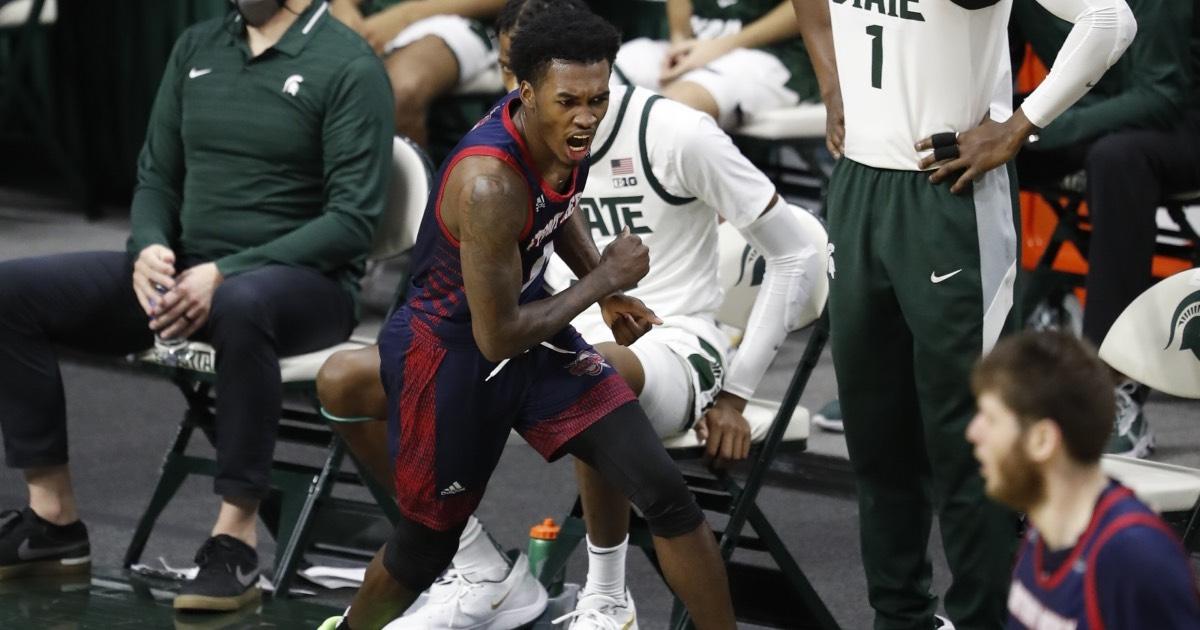 Detroit's Antoine Davis has scored more than 2,000 points in his career.